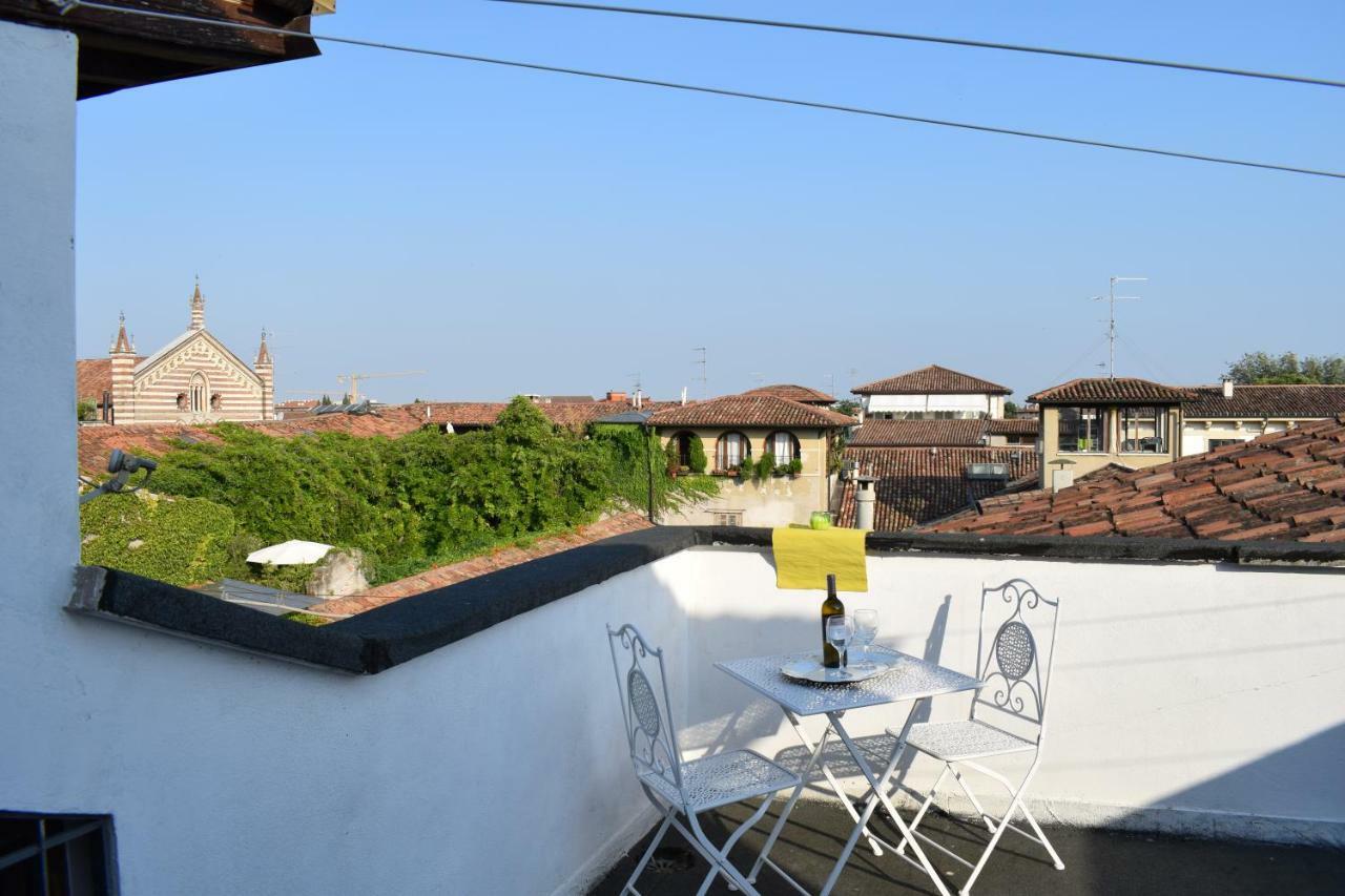 La Soffitta Bohemien Appartement Verona Buitenkant foto