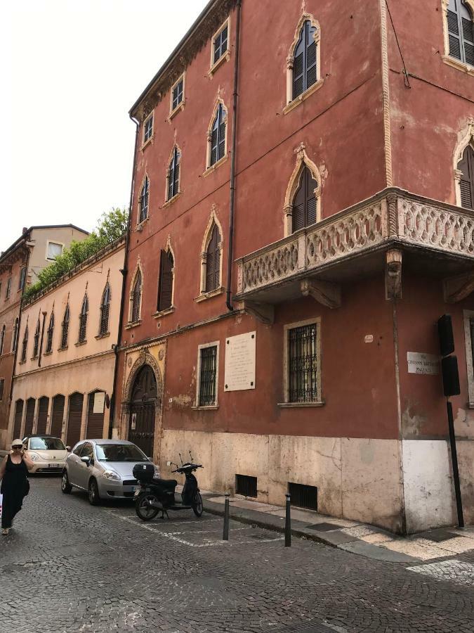 La Soffitta Bohemien Appartement Verona Buitenkant foto